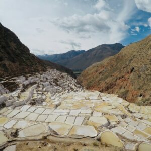 mountain during daytime