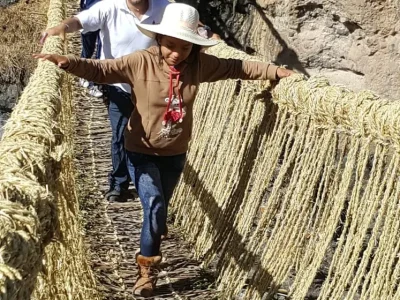 Qeswachaca Inca Bridge